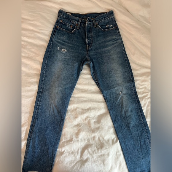 Levi’s 501 High Rise Jeans - Picture 2 of 6